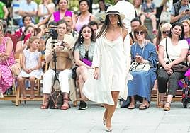 El público donostiarra apoyó una vez más este acto en el que su moda es la protagonista.