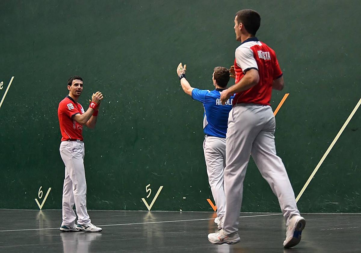 Altuna III gana 22-19 con Rezusta a Artola y Mariezkurrena II en Legazpi