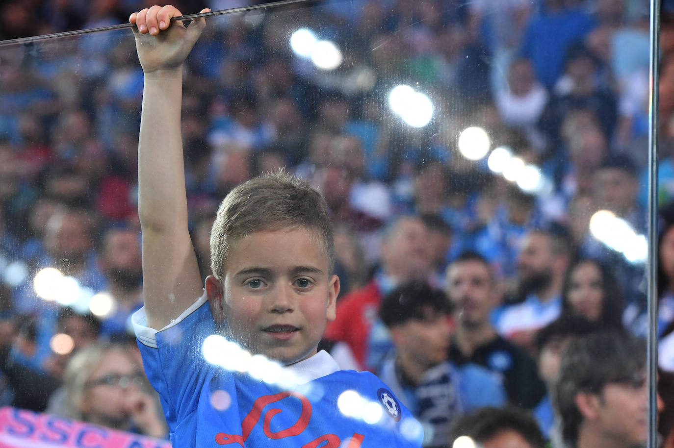 El Nápoles gana el Scudetto y desata la locura entre sus tifosi