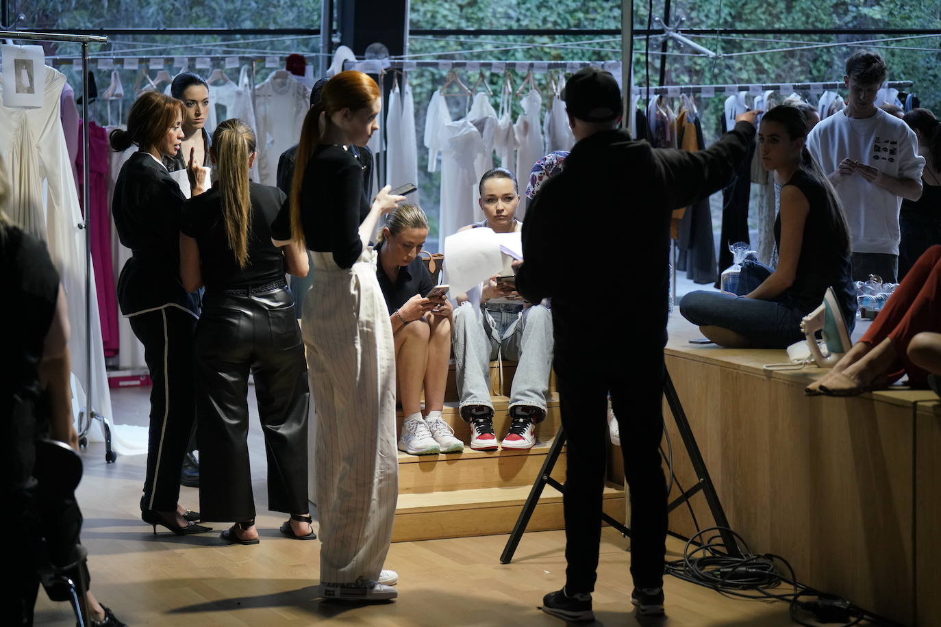 Diez estrellas deslumbran en Balenciaga