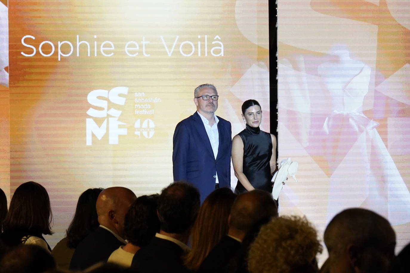 Diez estrellas deslumbran en Balenciaga