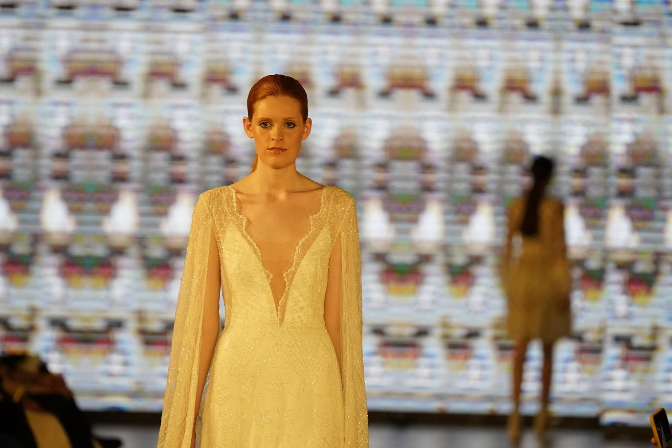 Diez estrellas deslumbran en Balenciaga