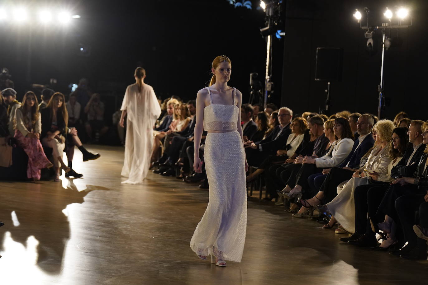 Diez estrellas deslumbran en Balenciaga