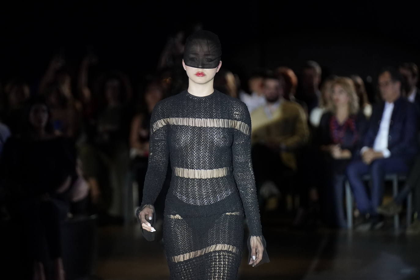 Diez estrellas deslumbran en Balenciaga