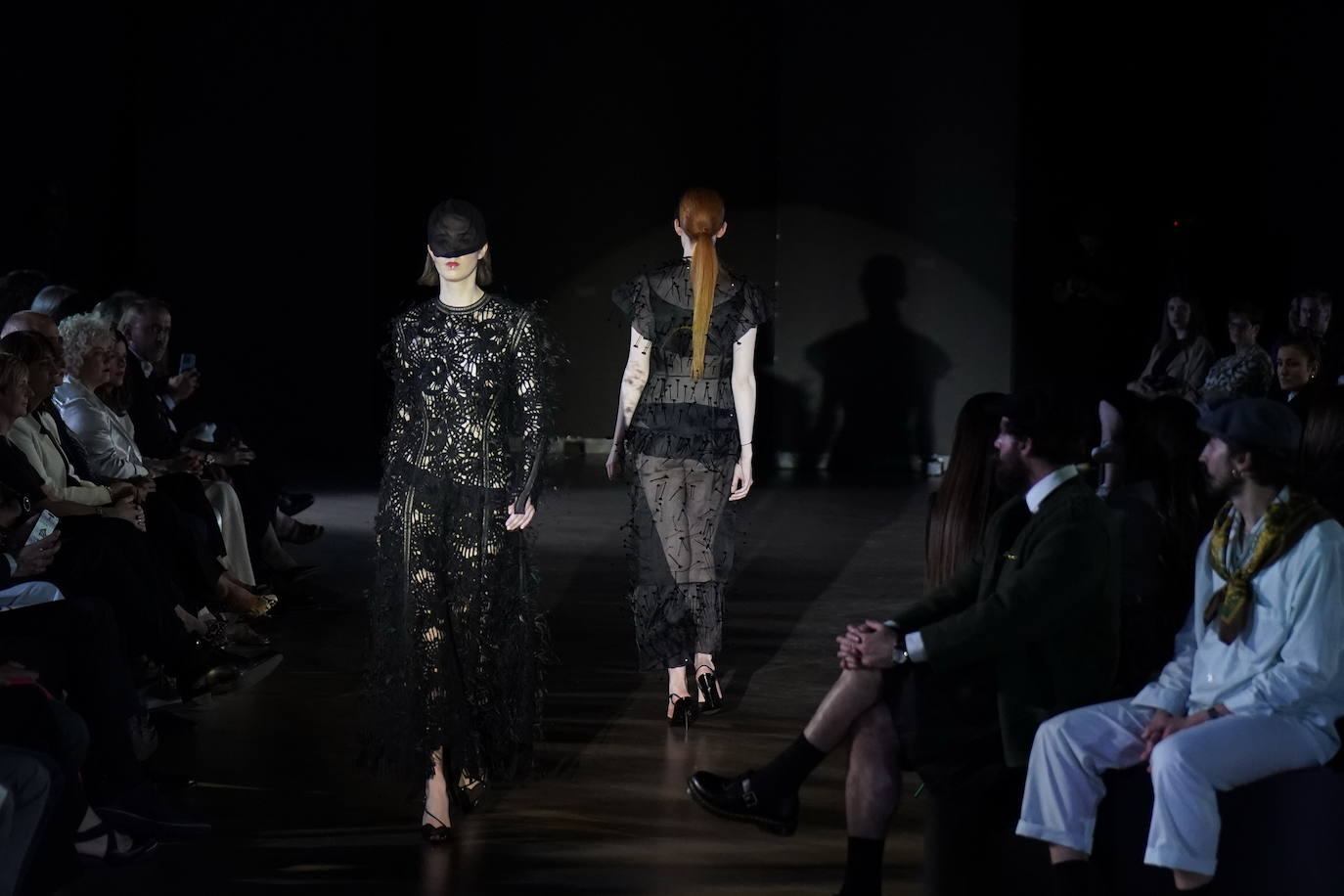 Diez estrellas deslumbran en Balenciaga