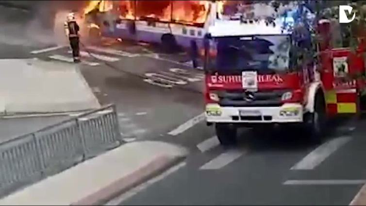 Se incendia un autobús en Arrasate