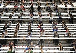 «Se busca un chico que haga por mí el examen de euskera; pago 2.000 euros»