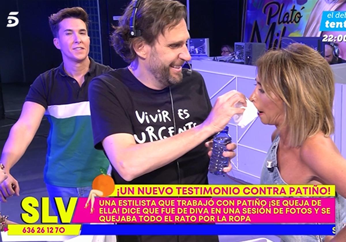 La bronca de María Patiño a su director: «No te doy un beso en la boca porque estamos casados»