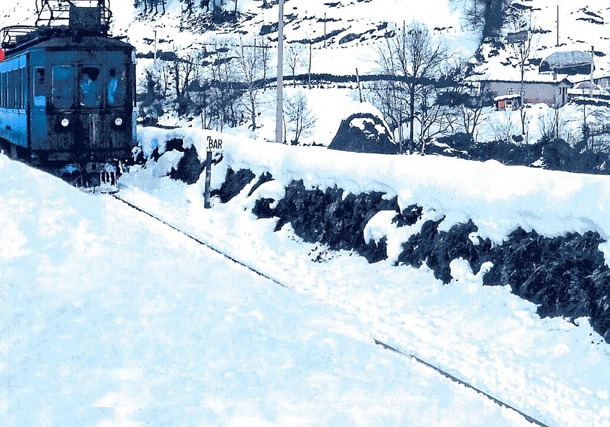 Urretxu Un viaje al pasado a bordo del tren del Urola, mañana, en