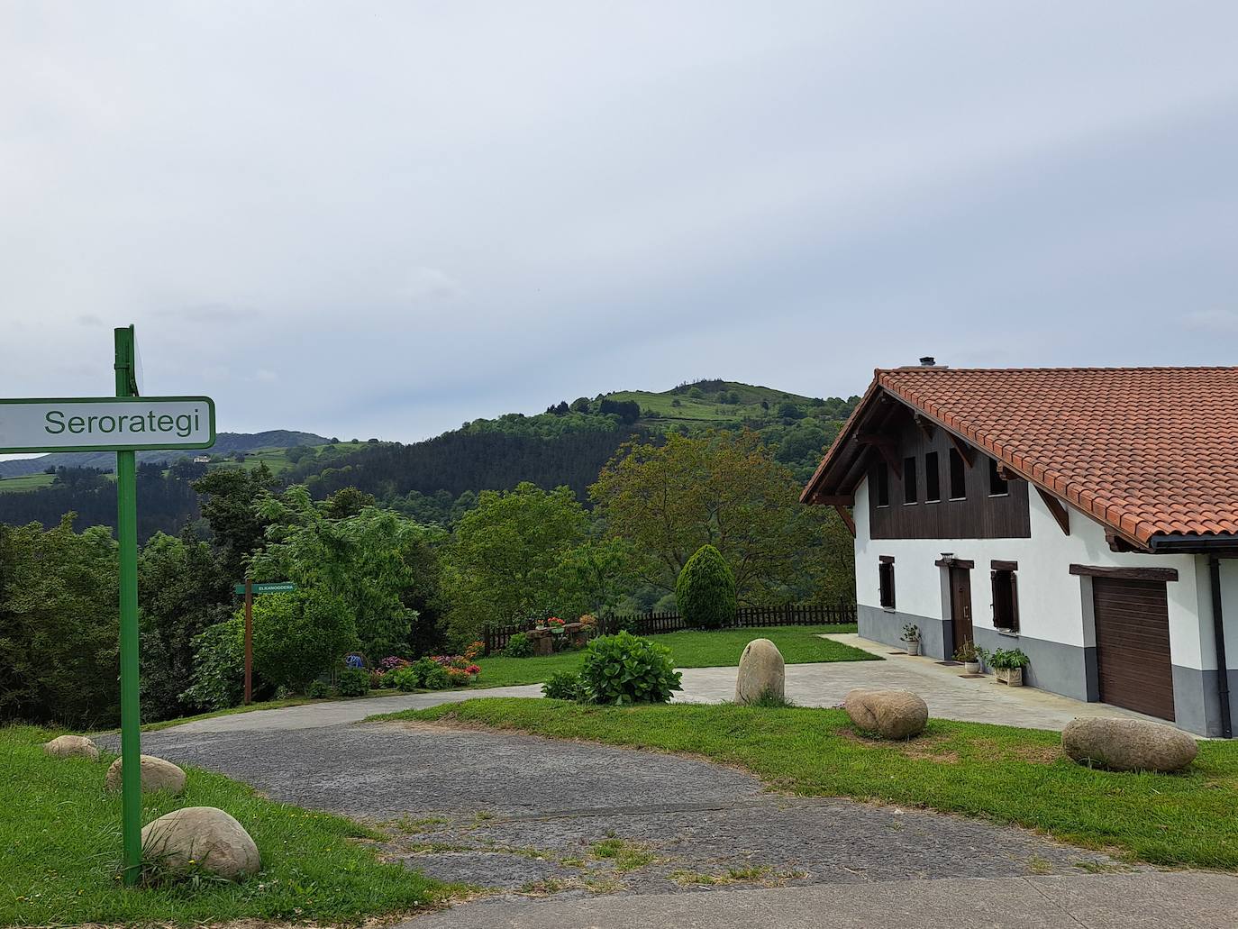 Indamendi, preciosa balconada de Pagoeta