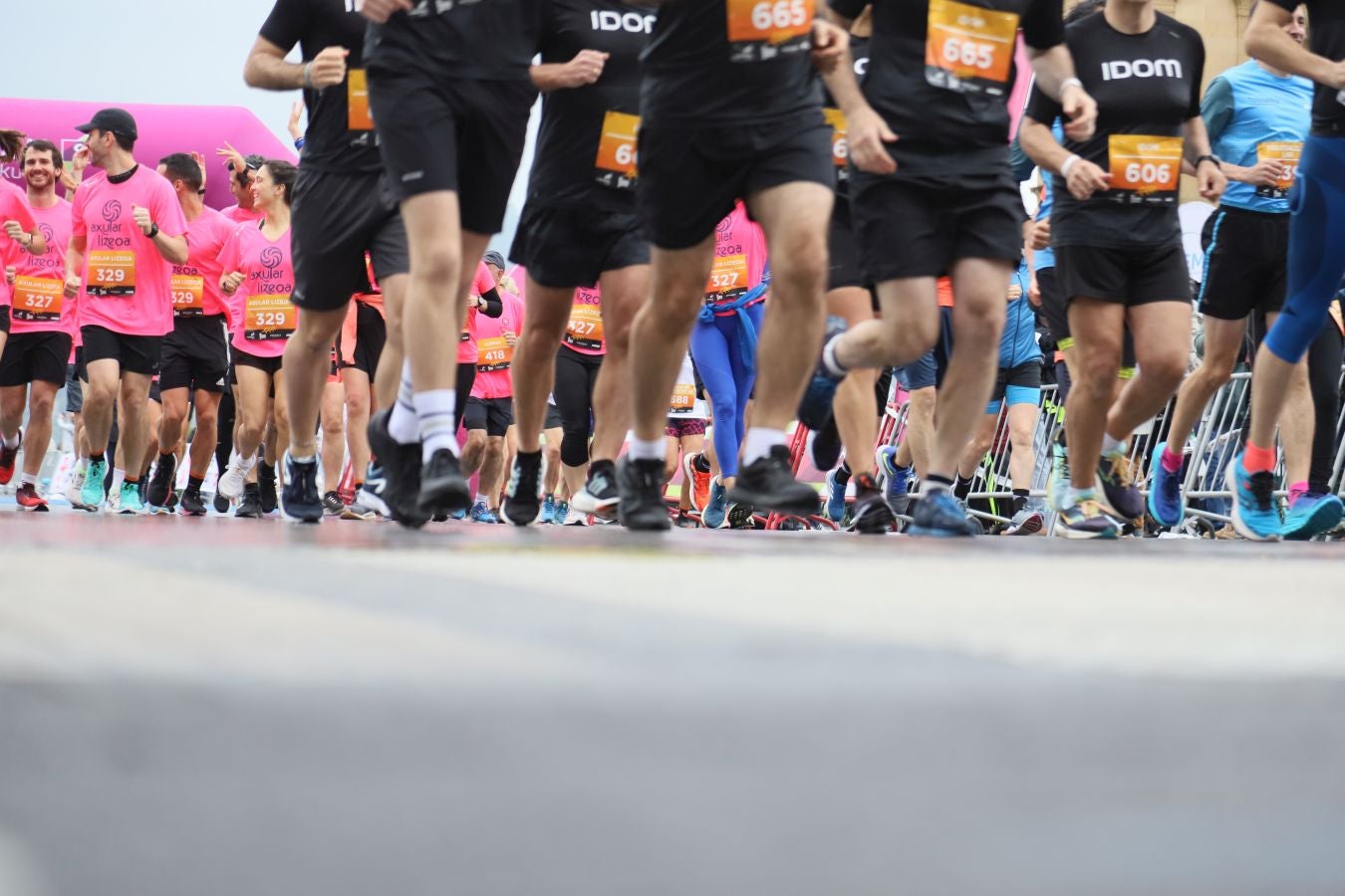 Gran ambiente en la Carrera de Empresas de Donostia