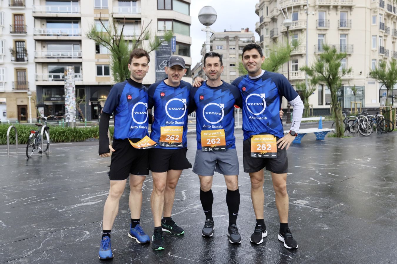 Gran ambiente en la Carrera de Empresas de Donostia