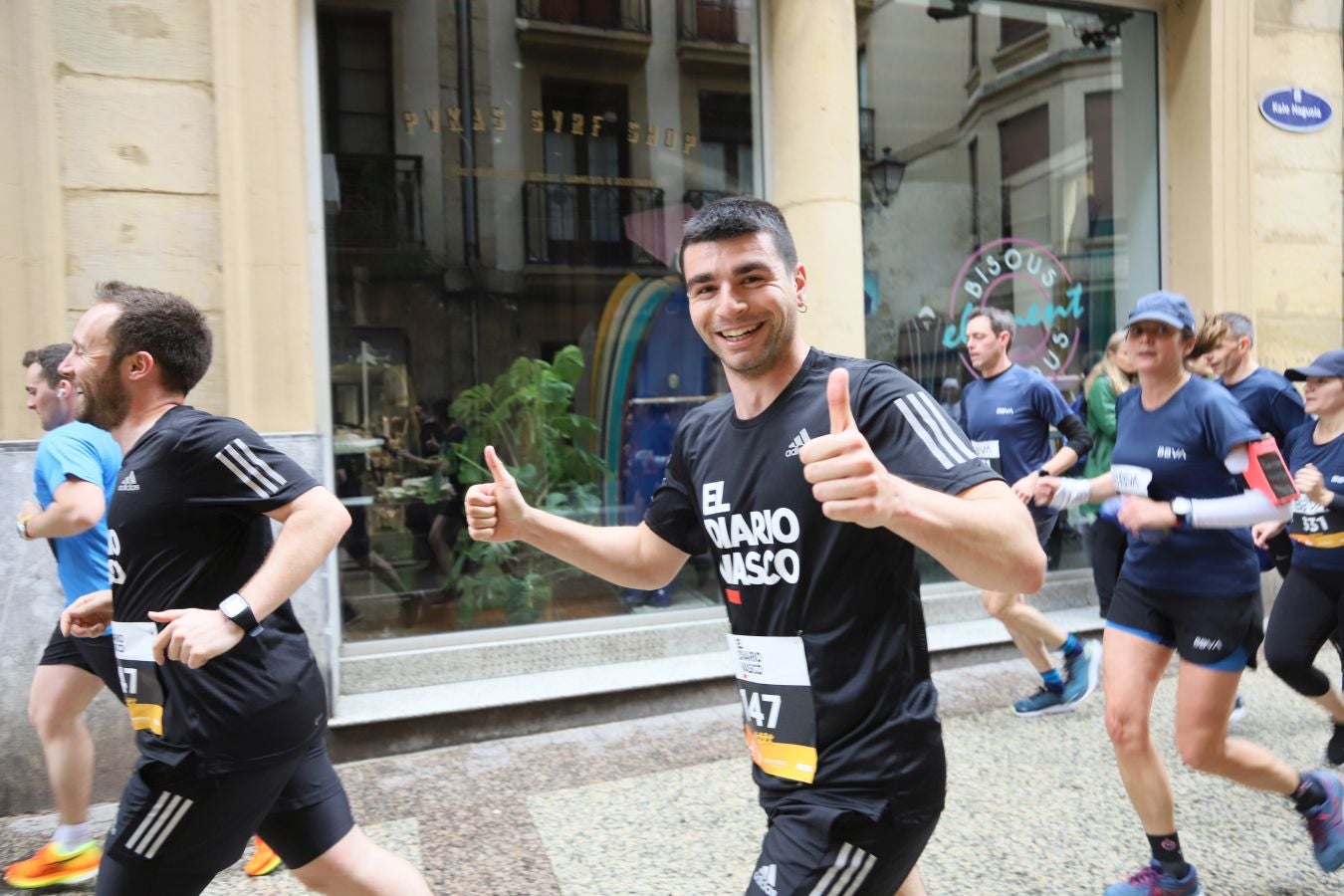 Los corredores, a su paso por la Parte Vieja