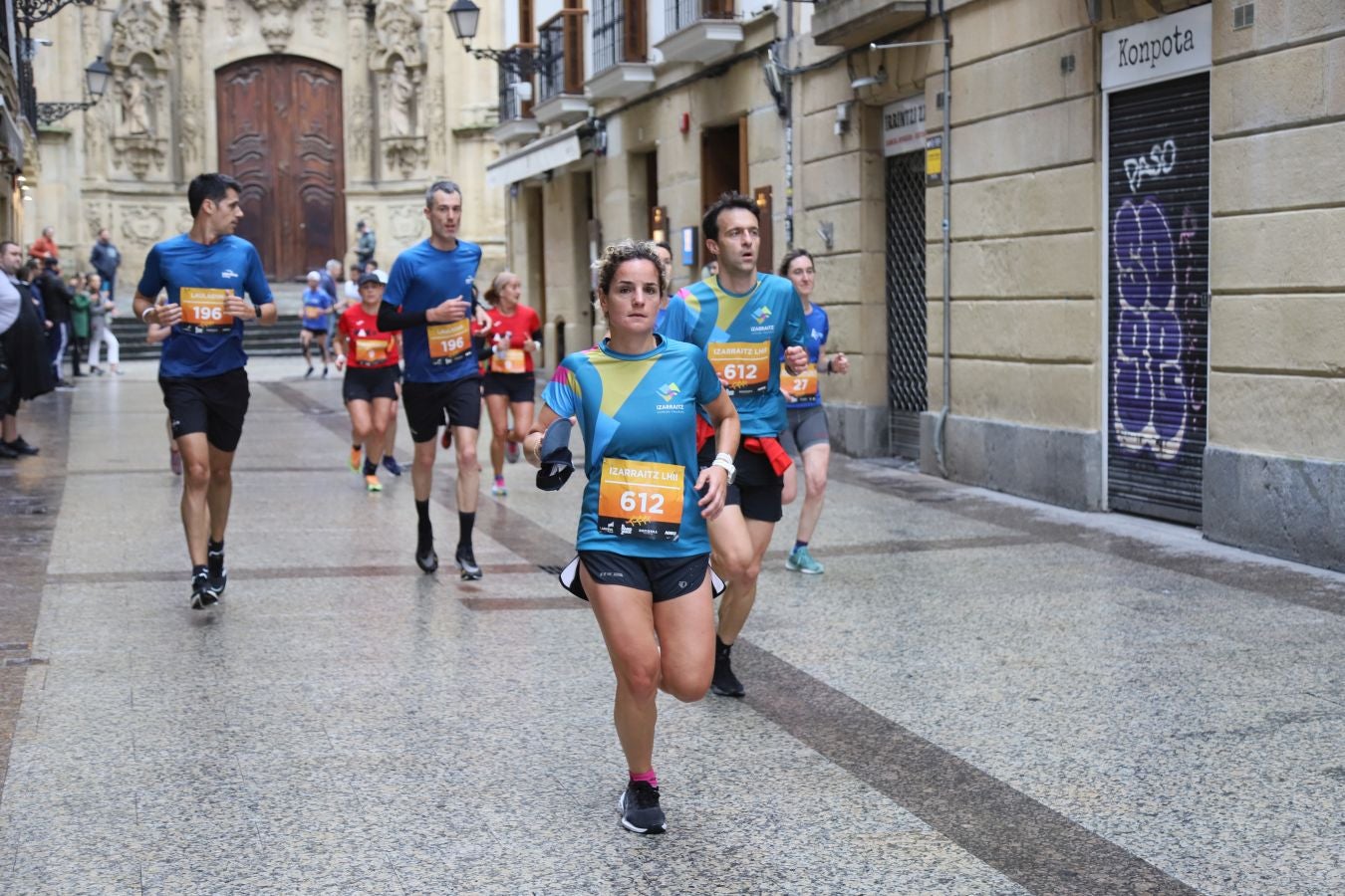 Los corredores, a su paso por la Parte Vieja