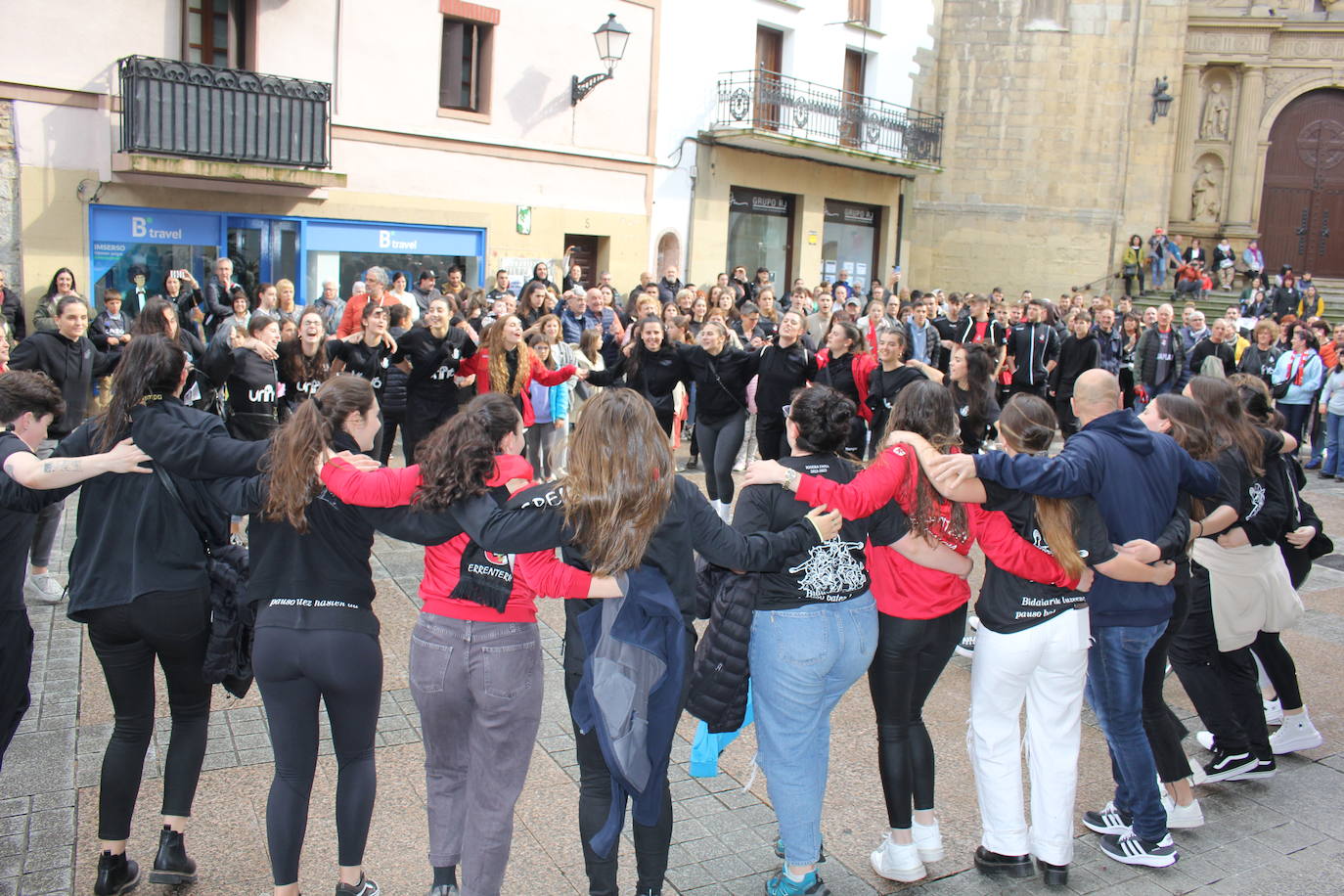 Fiesta en Errenteria con el ascenso del Ereintza