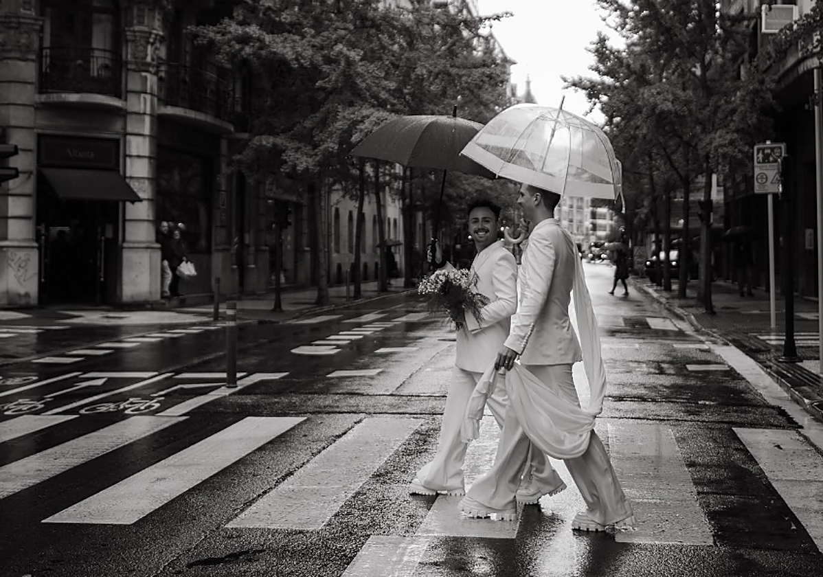 Julen Hernández y Joaquín Reiza, paseando por la calle San Martín de San Sebastián