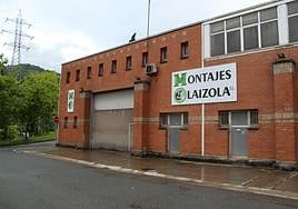 Imagen del exterior de la empresa en la que trabajaba la víctima del accidente laboral.