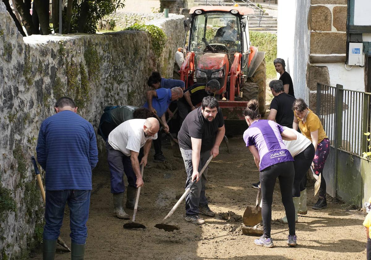 El día después de las inundaciones en Bera y Lesaka