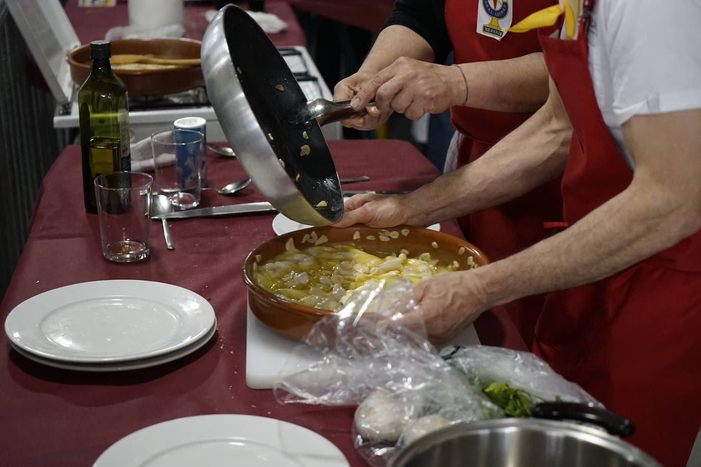Mario Bros, el gran circo y hasta boxeo: el Mozorro Eguna de Beasain no defrauda