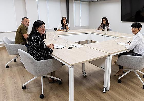 Reunión entre EH Bildu y Elkarrekin Podemos esta mañana.