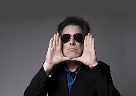 El cantautor y músico Andrés Calamaro, en una imagen promocional.