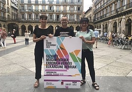 Lorea Agirre (Jakin), Aitor Bengoetxea (UEU) eta Agurtzane Solabarrieta (Usurbilgo Udala), gaurko aurkezpenean.