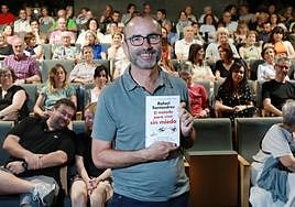 Santandreu 'contra el miedo' en Aula DV