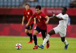 Zubimendi en un partido con las categorías inferiores de la selección