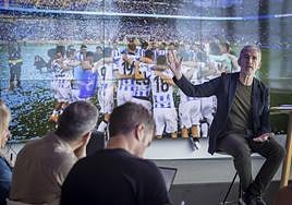 Roberto Olabe, director de fútbol de la Real Sociedad, este jueves durante la rueda de prensa en el espacio Keler del Reale Arena.