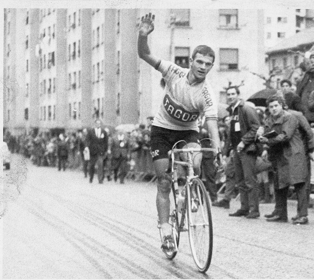 Txomin Perurena, toda una vida de ciclismo, amistades y sonrisas