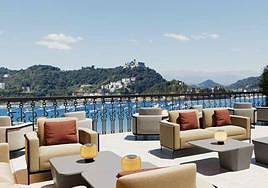 Imagen virtual de la terraza exterior y el acceso al restaurante del hotel Nubu de San Sebastián.