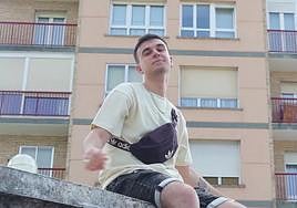 «Nire abestiak tristeak dira, baina beti dute itxaropen mezua»