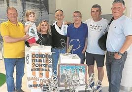 Gorka de Vicente, Koise Vázquez, José Mª Hernández, Txetxu González, Amador Mayo y Pedrotxo Baztarrika.