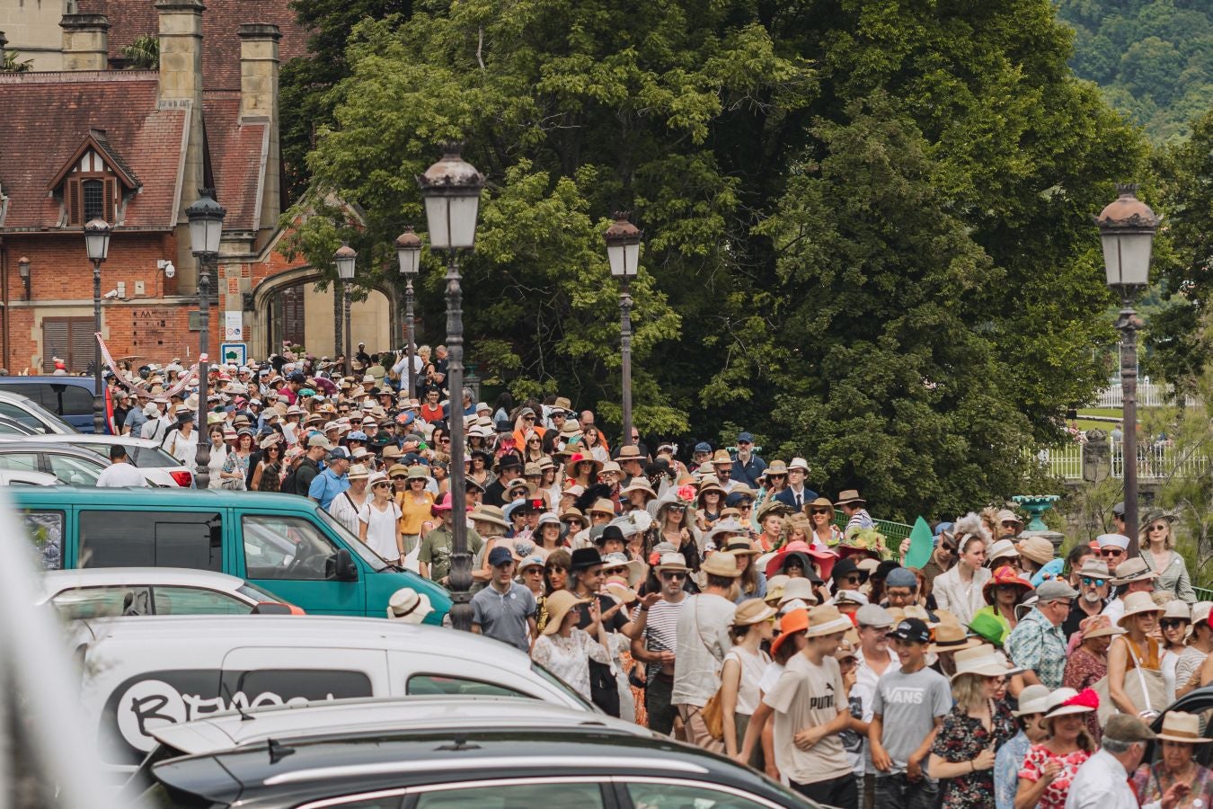 Paseo con sombrero por Donostia