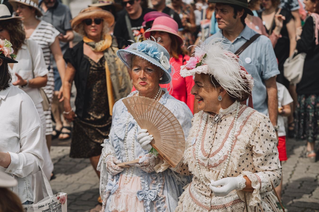 Paseo con sombrero por Donostia