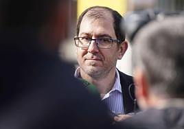 Andrés Paramio durante la presentación de candidatos municipales de Vox en las pasadas elecciones del 28-M.