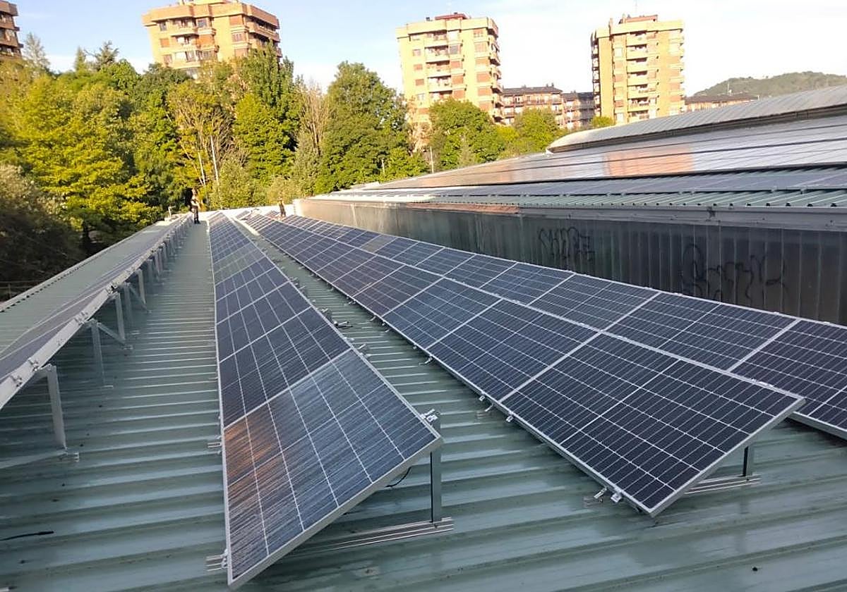Los paneles solares pueden convertirse en una fuente de ingresos para los clientes particulares.