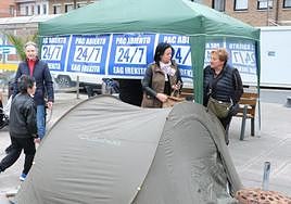 La plataforma organizó una acampada simbólica el año pasado .