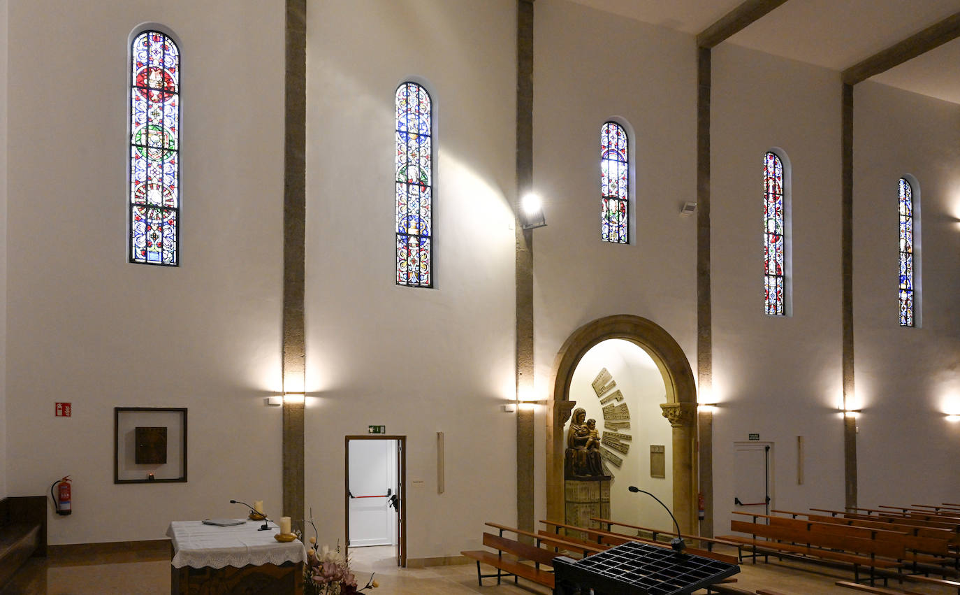 Imágenes de Beobide y vidrieras de Maumejean en Añorga