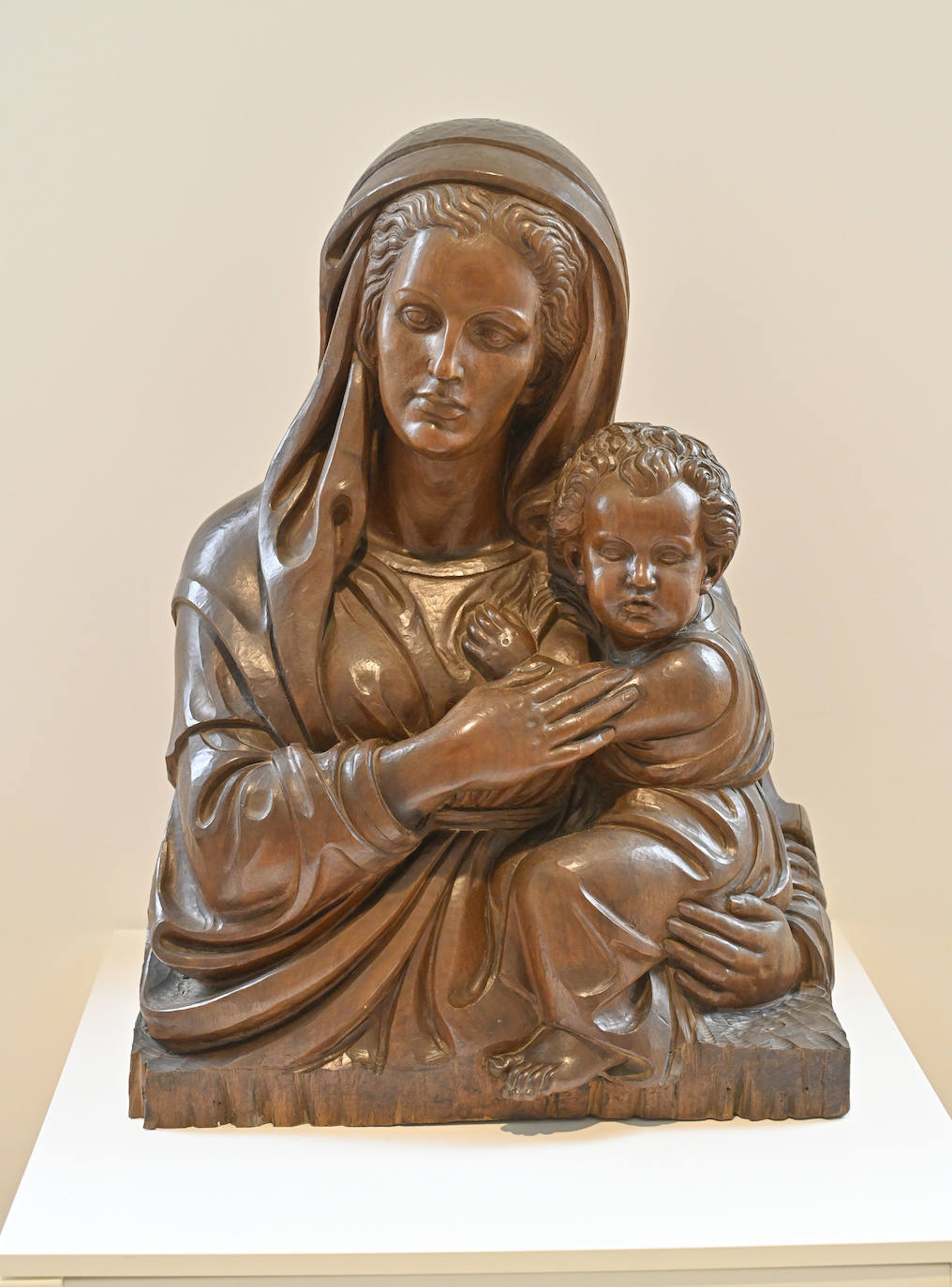 Imágenes de Beobide y vidrieras de Maumejean en Añorga