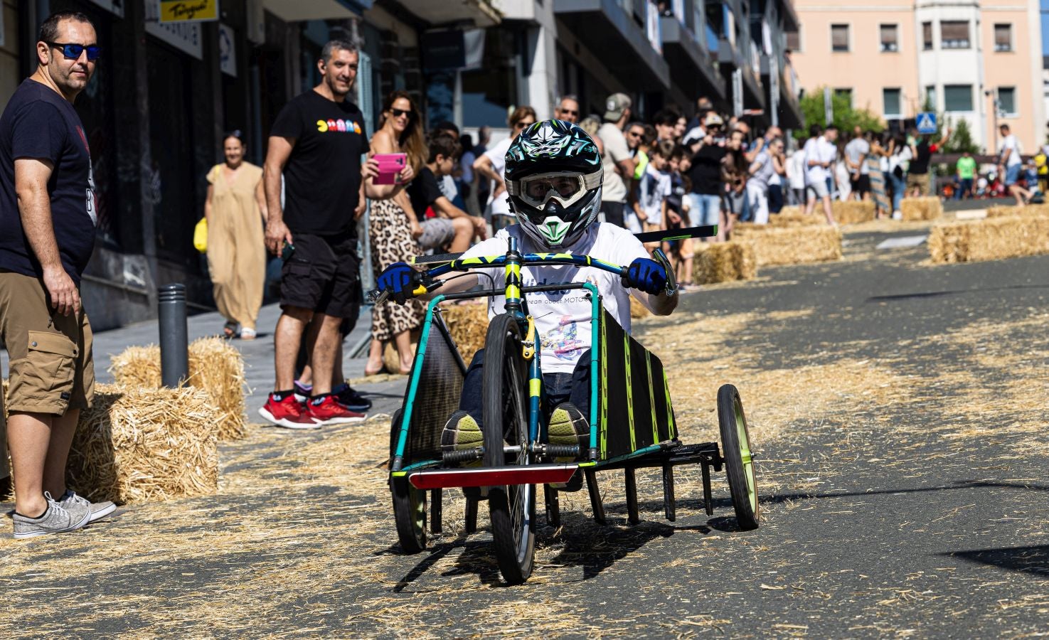 Las cuadrillas protagonizan el sábado festivo de San Marcial
