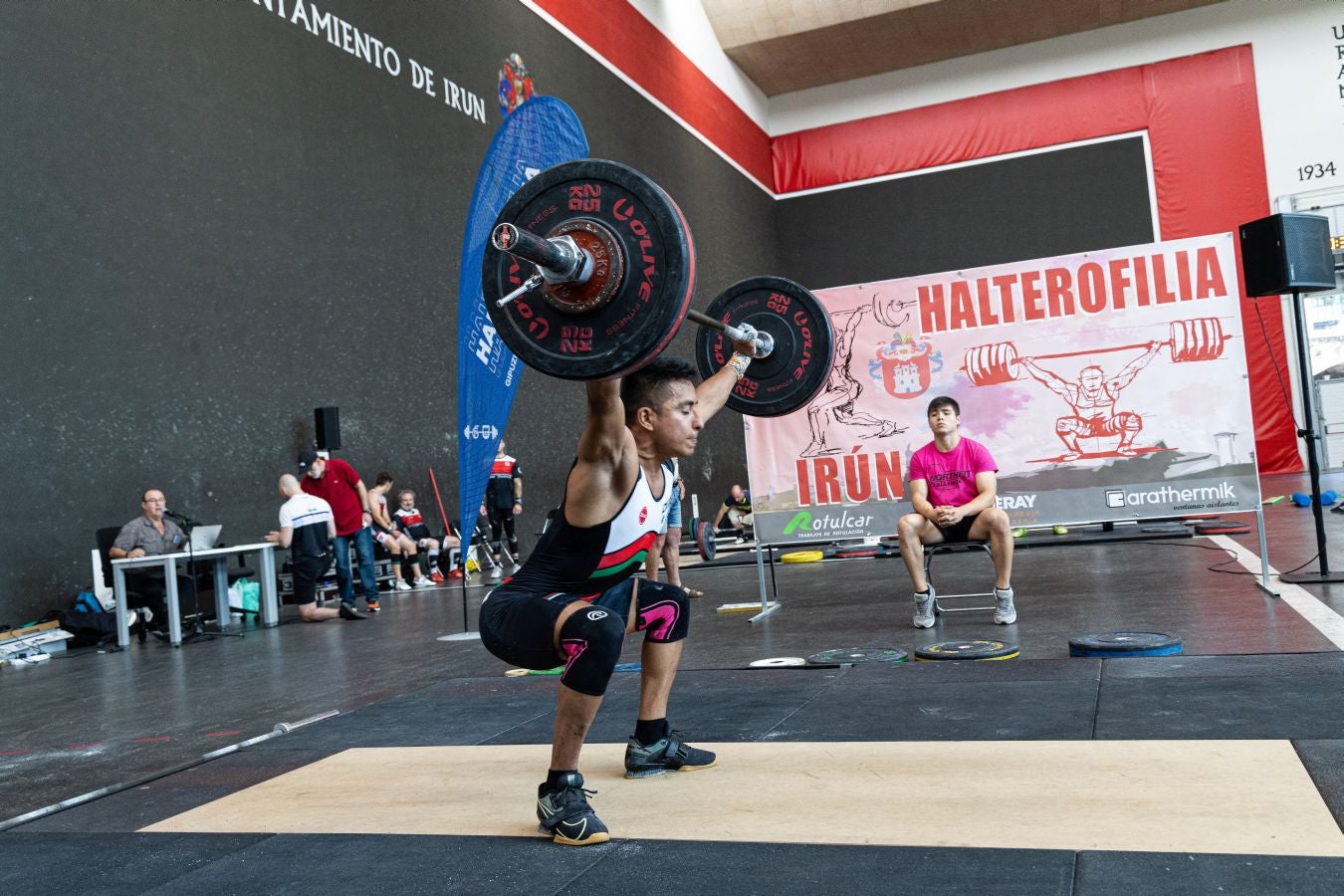 Las cuadrillas protagonizan el sábado festivo de San Marcial