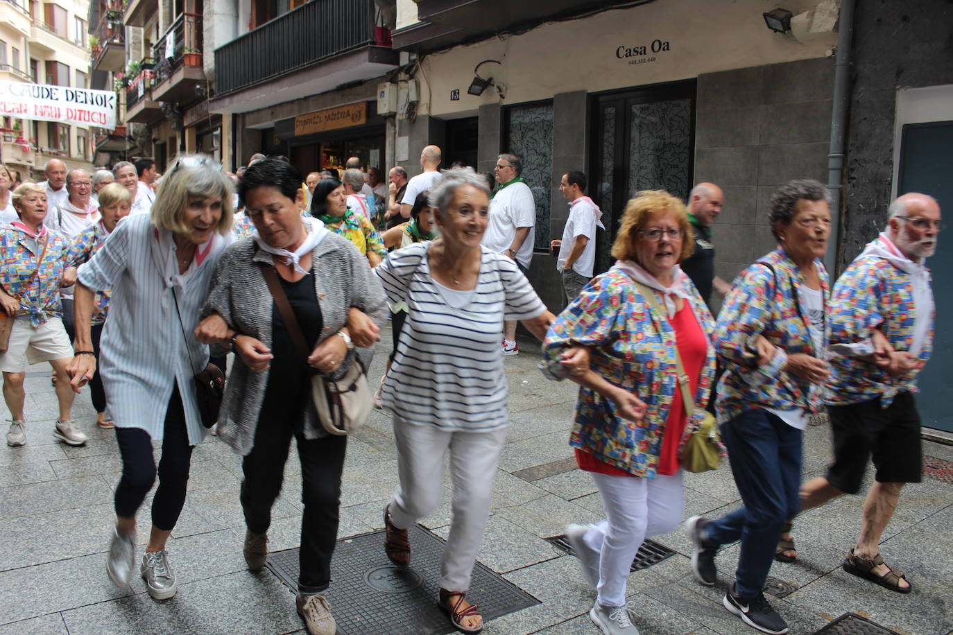 Las cuadrillas toman las fiestas