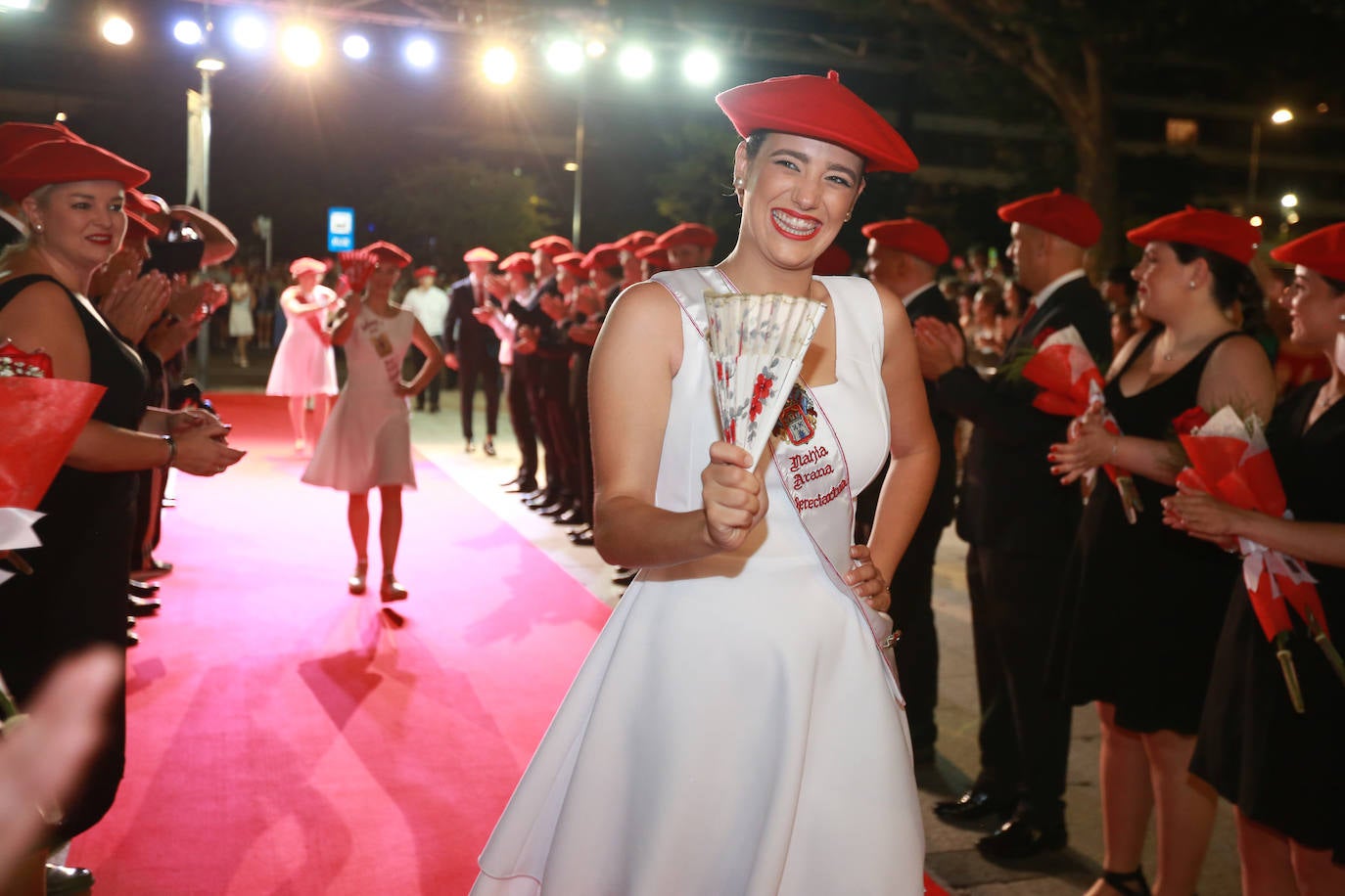 Presentación de cantineras del Alarde Tradicional