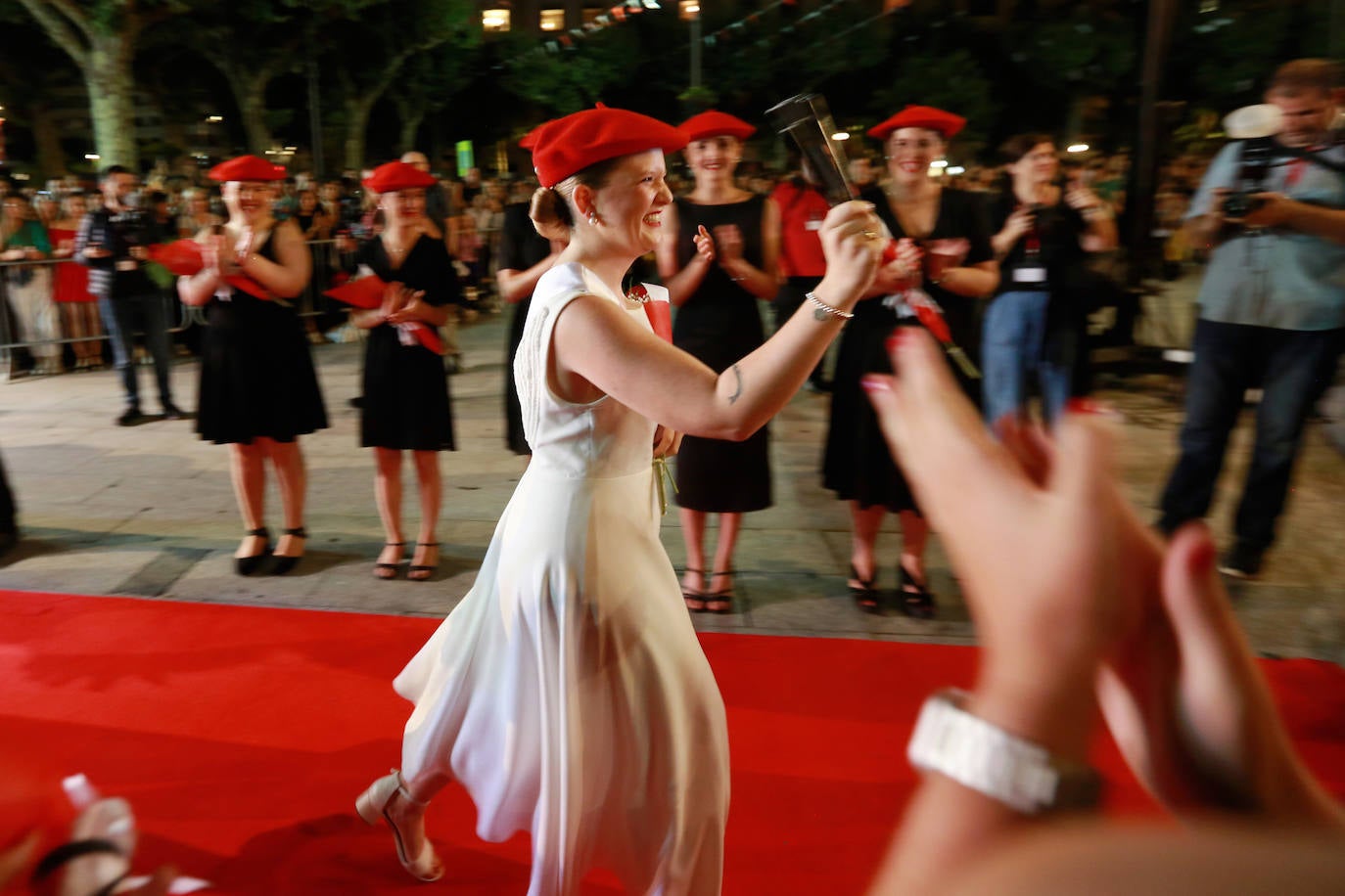 Presentación de cantineras del Alarde Tradicional