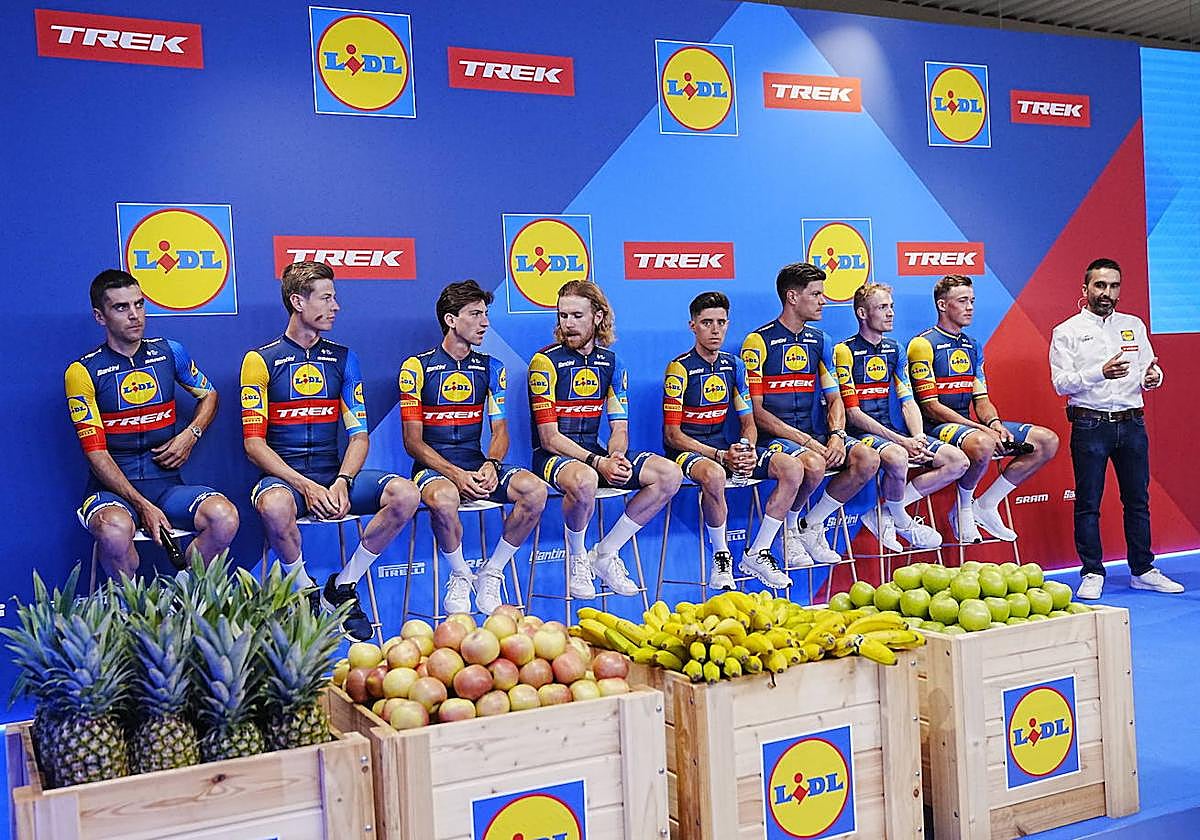 Presentación del nuevo patrocinador del Trek, la cadena de supermercados Lidl, este miércoles en Bilbao.