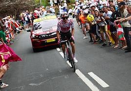 Powless ha perdido el liderato en la subida a Jaizkibel.