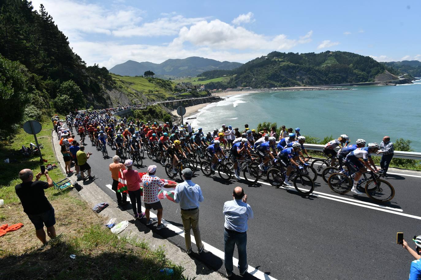 Las mejores imágenes de la etapa del Tour en Gipuzkoa