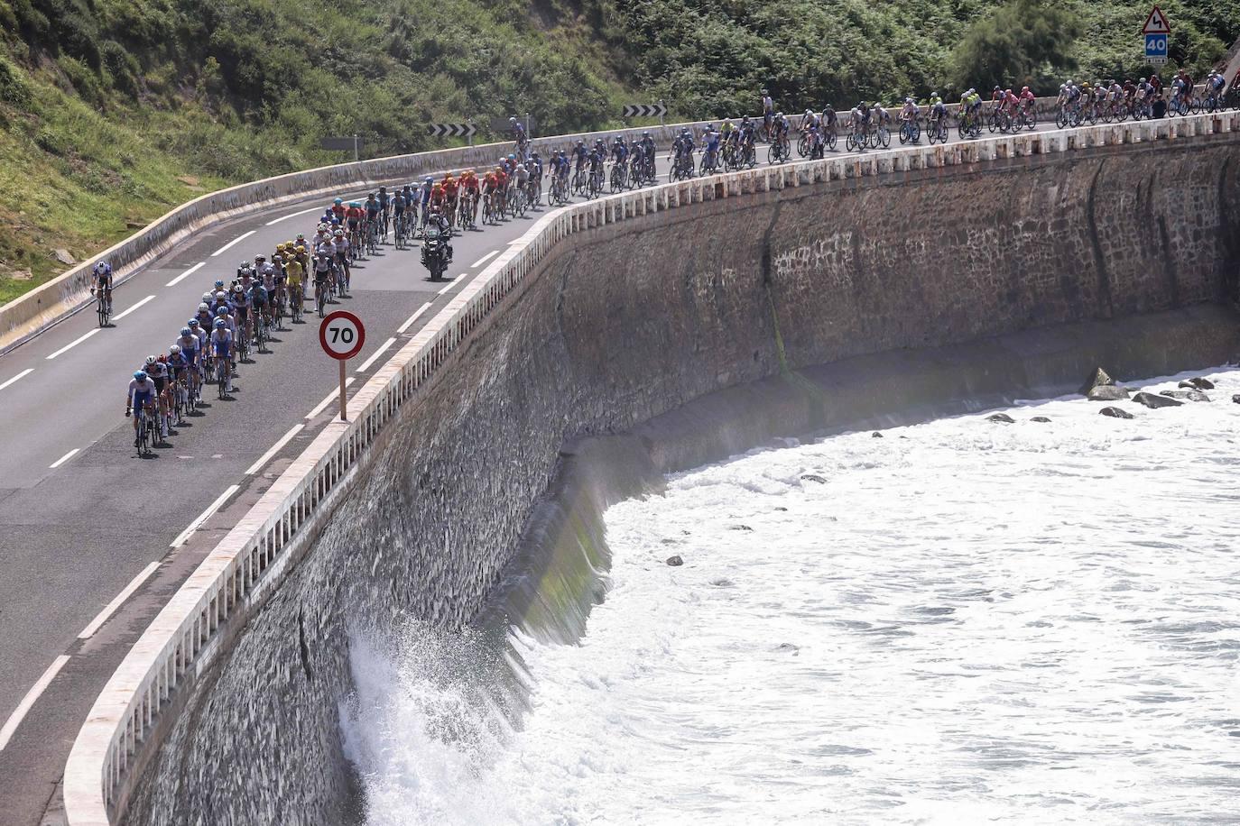 Las mejores imágenes de la etapa del Tour en Gipuzkoa