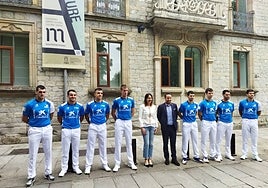 Ezkurdia, Larrazabal, Peña II, Mariezkurrena II, la concejal Pérez de Uralde, Ibeas (CaixaBank), Altuna III, Martija, Albisu y Zabaleta.